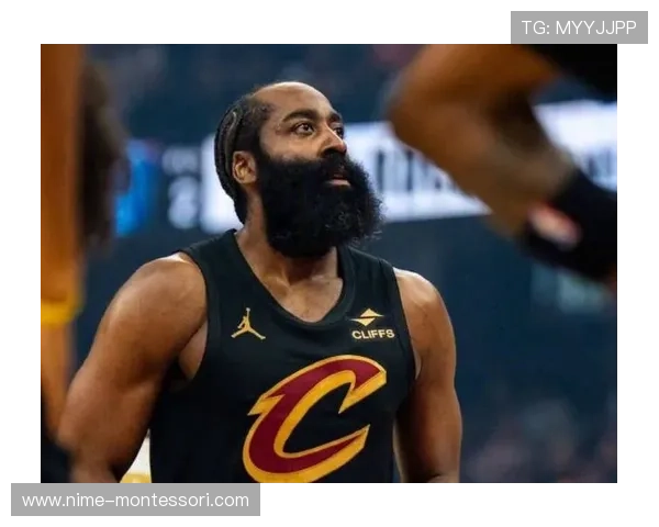 NBA最新赛季焦点战：明星球员表现引爆球迷热议